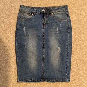 Denim fitted skirt